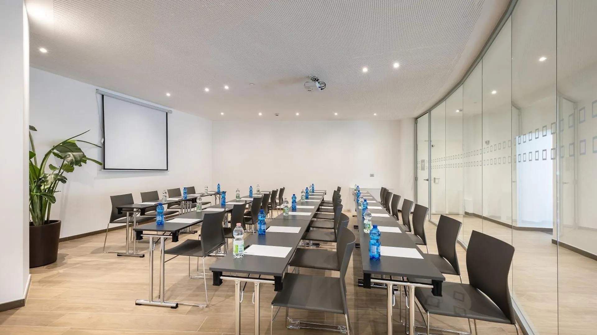 Ih Hotels Milano Centrale 4*,  Italien